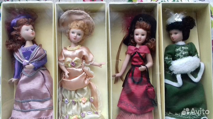 Куклы фарфоровые