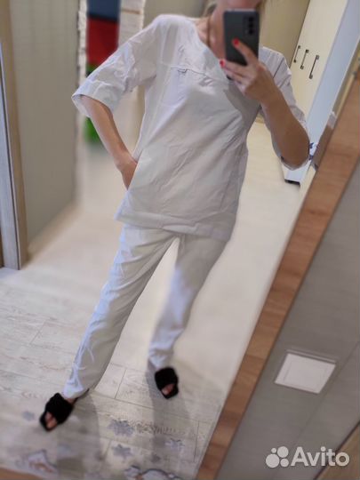 Медицинские костюмы женские,блузы,халат