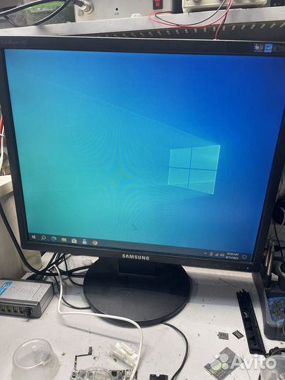 Монитор Samsung MY19LS