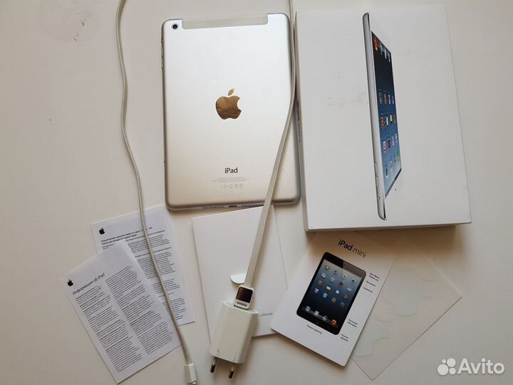 Планшет Apple iPad mini 16 GB