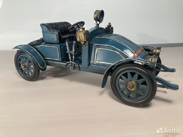 Модель автомобиля