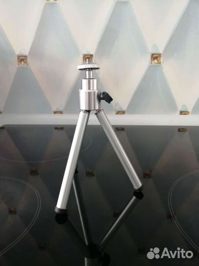 Штатив для фотоаппарата