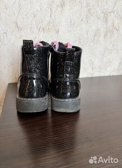 Ботинки для девочки 26р