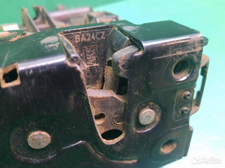 Замок двери левый Volkswagen Golf 4 купе AXP 1999