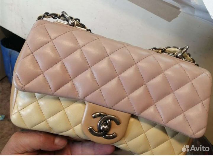 Покраска реставрация кожанных сумок