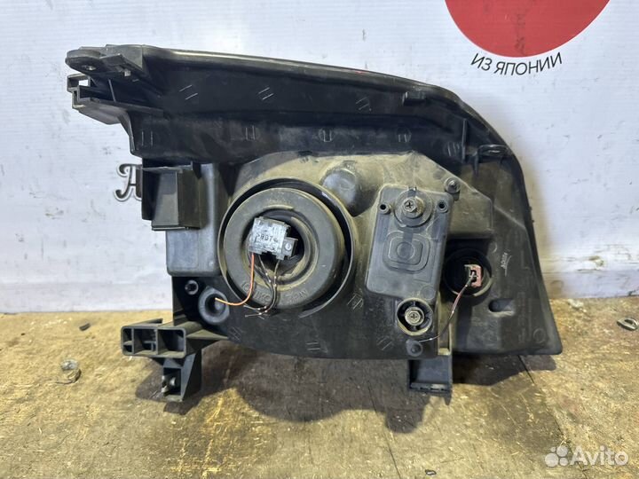 Фара левая Nissan X-Trail T30 Рестайлинг Галоген