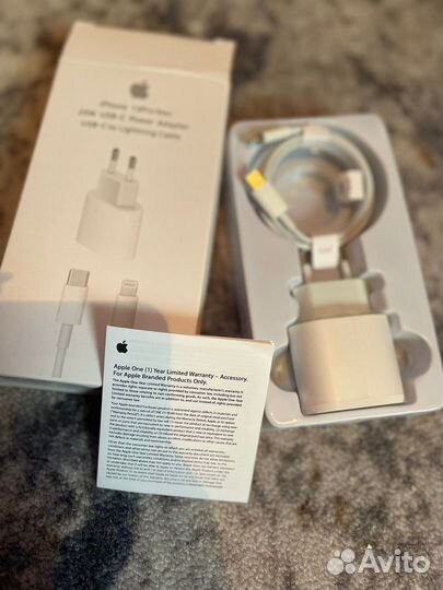 Зарядное устройство на iPhone 20w