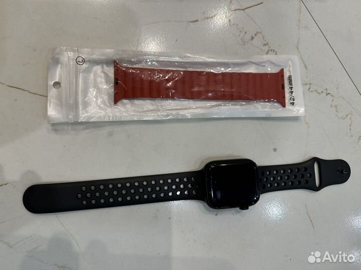 Apple Watch S7 45mm Midnight Nike