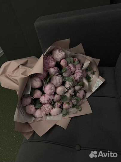 Букет пионы доставка