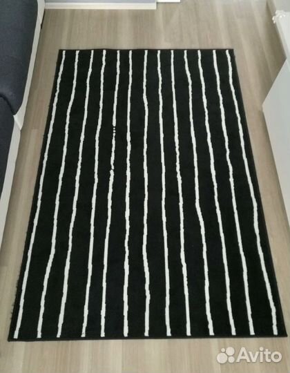 Икеа гёрлёсе Ковер черный 133x195 см