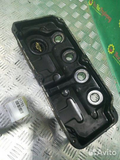 Крышка клапанов Mitsubishi Galant 7