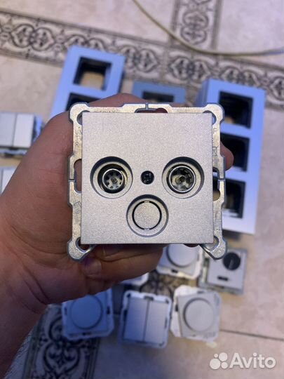 Рамки и розетки gira