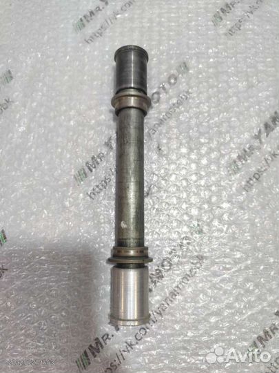 Передняя ось колеса Kawasaki ZX-636 05-06г