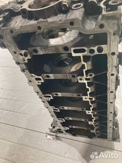 Блок двигателя BMW 5-Series