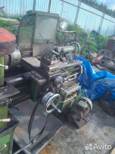 Токарный станок