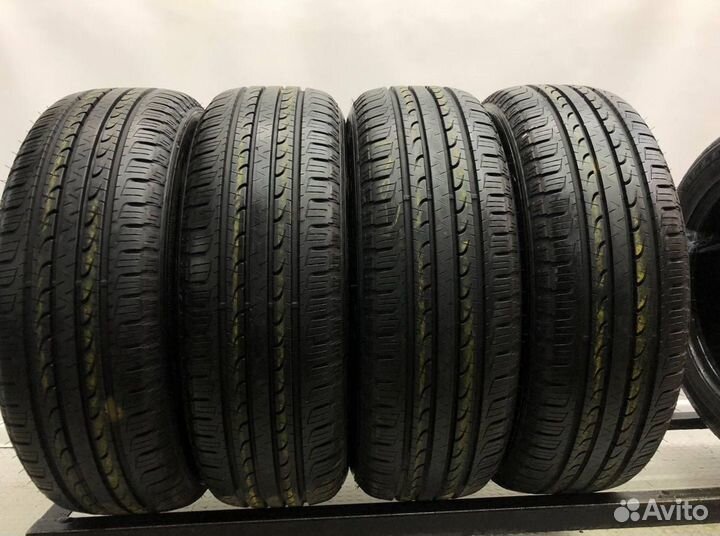 Goodyear EfficientGrip SUV 4x4 225/65 R17 98W