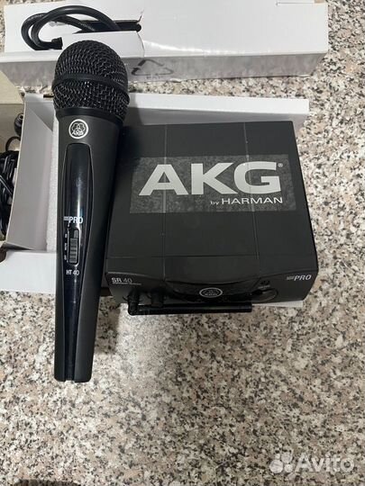 Радиомикрофон akg