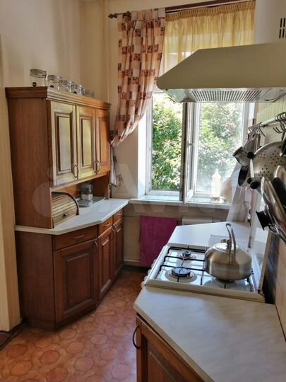 2-к. квартира, 48 м², 1/3 эт.