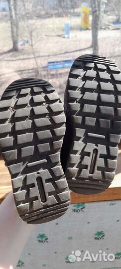 Ботинки для девочки 23р и еще 25 такие