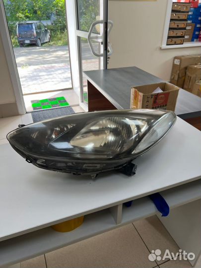 Левая фара для Mazda Demio de3fs 2009 год