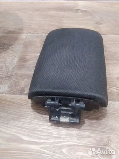Крышка подлокотника газ-31105
