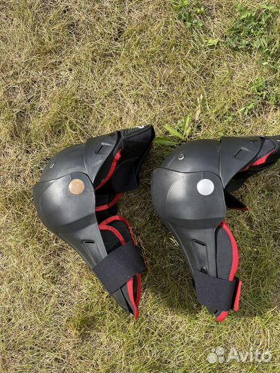 Мотонаколенники шарнирные Alpinestars Bionic