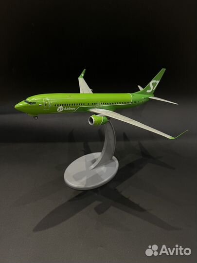 Модель самолета boeing 737 S7 airlines боинг с7