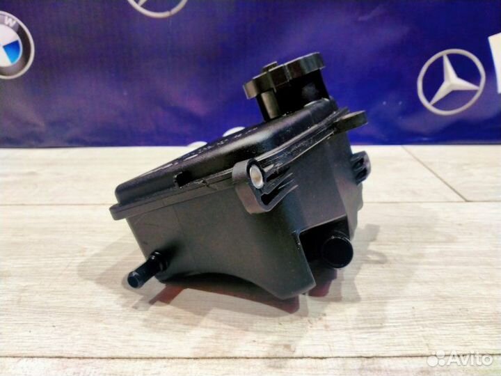 Бачок гидроусилителя Mercedes-Benz 212.047 E 250