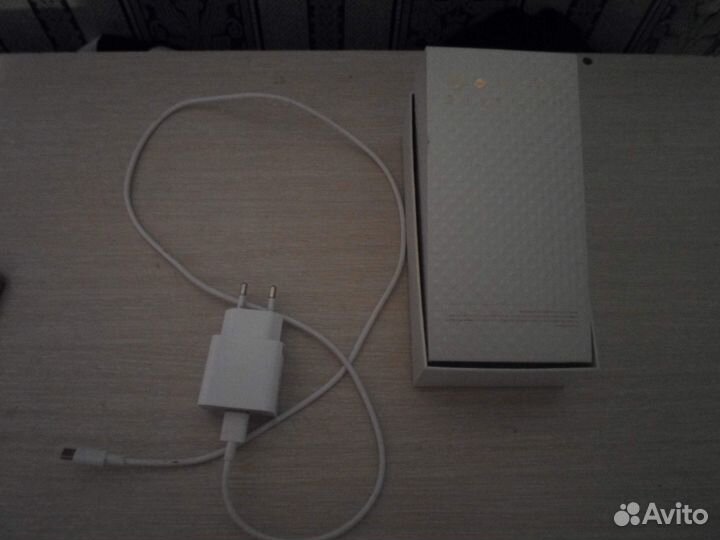 Телефон