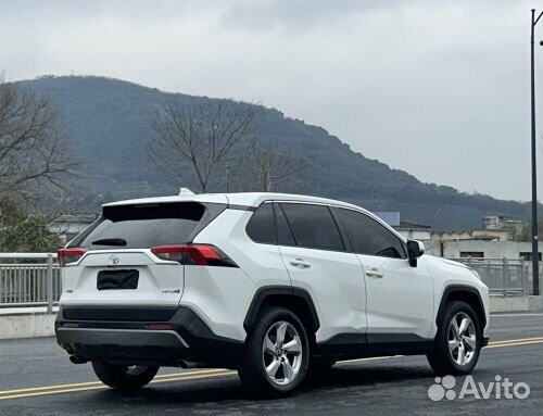 Toyota RAV4 2.0 CVT, 2021, 63 000 км