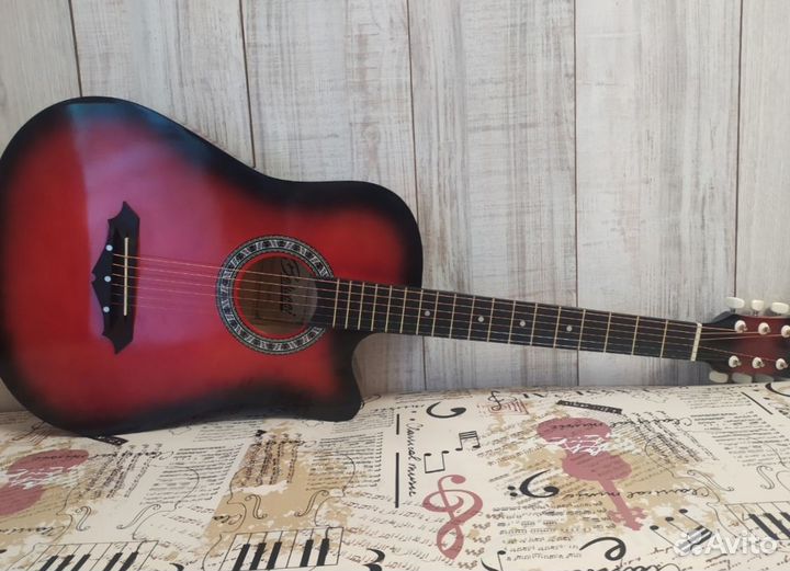 Акустическая гитара