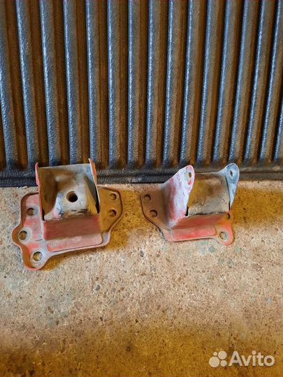 Кронштейн переднего бампера Opel Corsa C