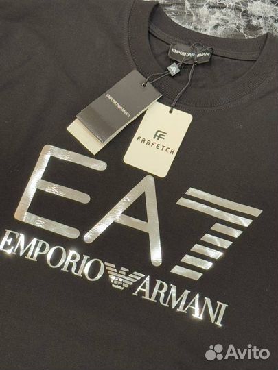 Футболка Emporio Armani