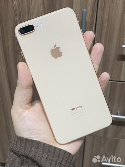 iPhone 8 Plus, 64 ГБ