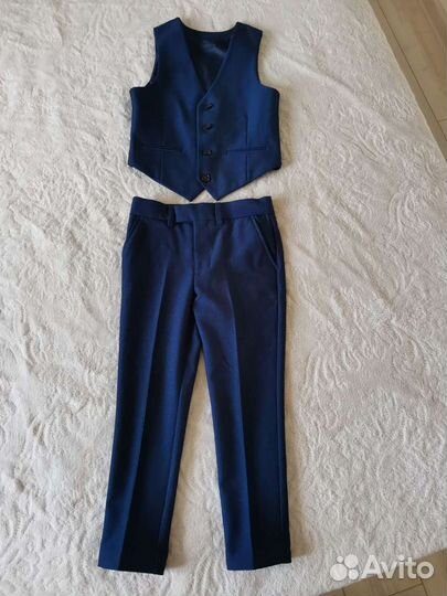 Костюм (тройка) на утренник 4-5 лет