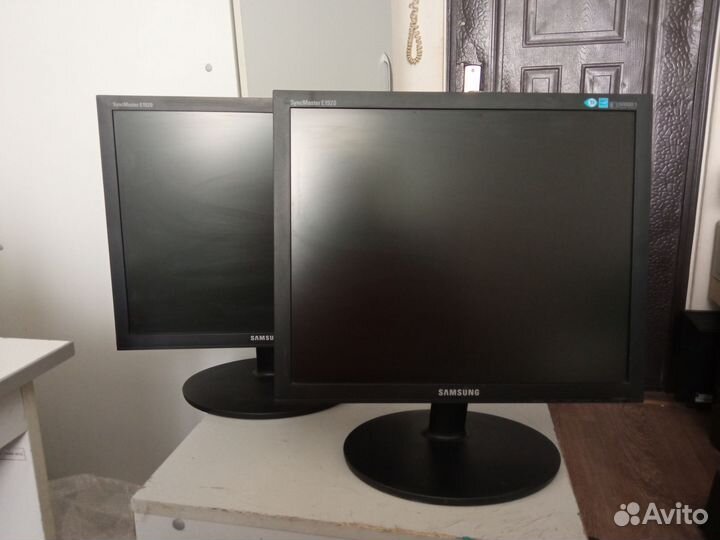 Мониторы Samsung SyncMaster E1920 (19