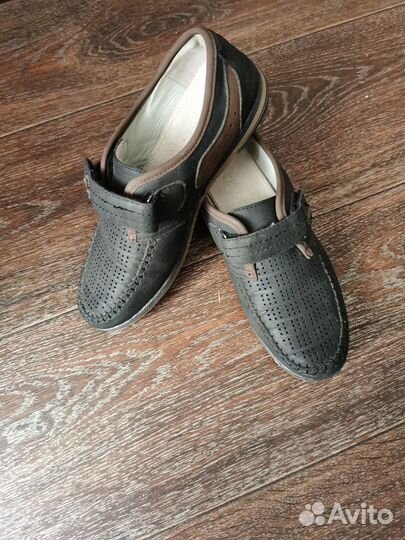 Продаются ботинки