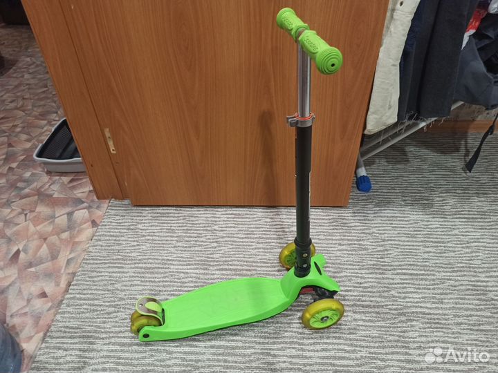 Самокат детский трехколесный(светящиеся колёса)
