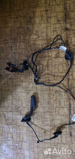 Обшивка двери,Замок,форточка,уплотнитель,моторчик