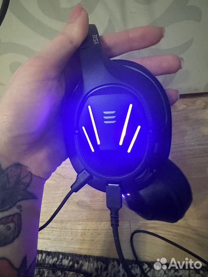 Наушники с микрофоном