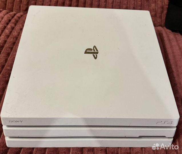Sony playstation 4 PS4 pro