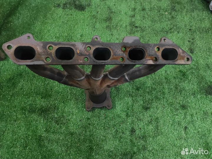 Выпускной коллектор Volvo s60 2.4