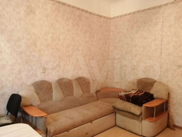 Комната 16 м² в > 9-к., 2/2 эт.