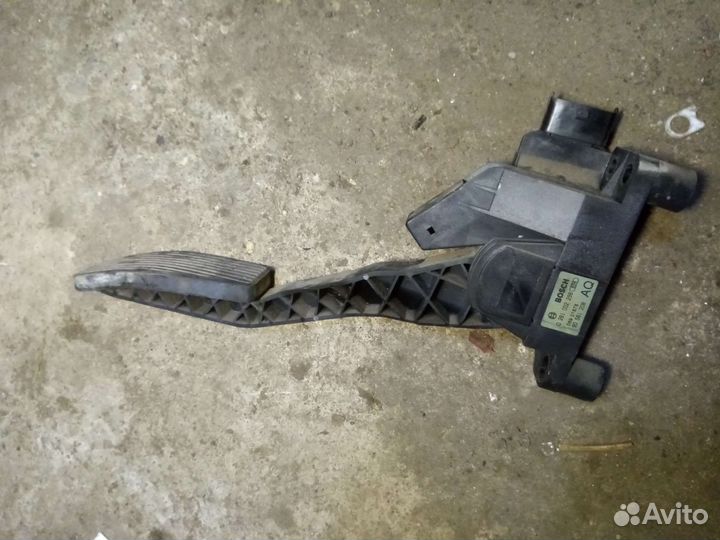 Пидаль газа opel zafira A 2.0 TD