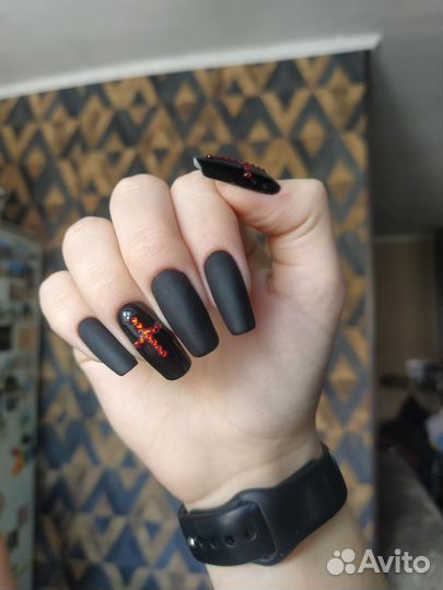 Мастер маникюра и наращивание ногтей