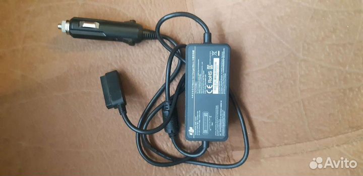 Автомобильная зарядка DJI Mavic