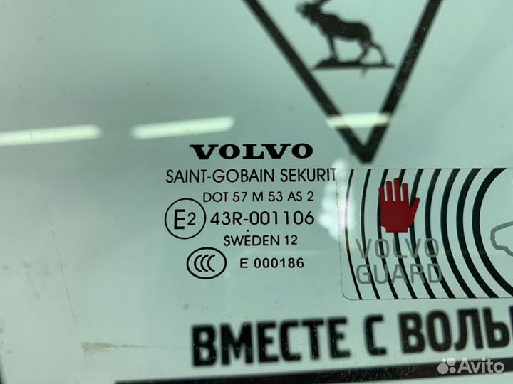 Стекло переднее правое оригинал Volvo S60 V60 10