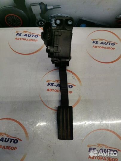 Педаль газа Ford Fusion 1.6 fyja 2009