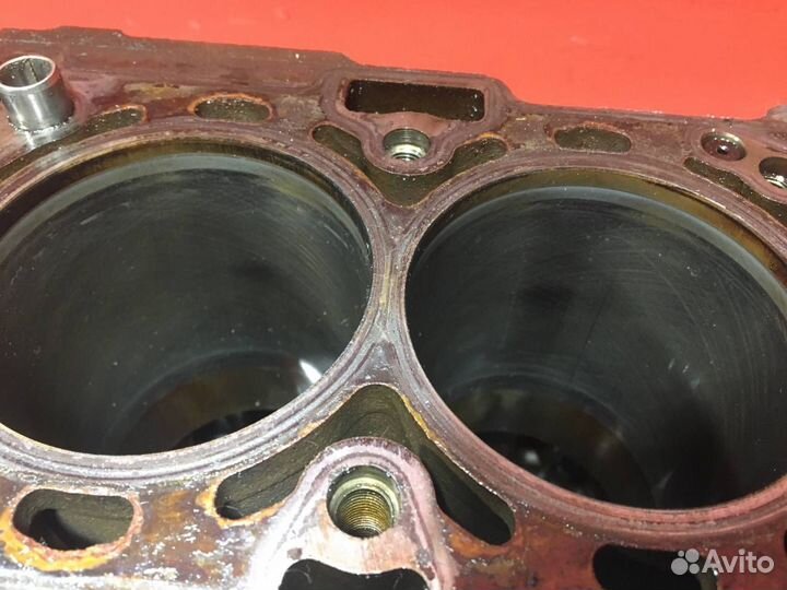 Блок двигателя для Opel Astra H Z16XEP (Б/У)