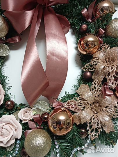 Новогодний венок ручной работы